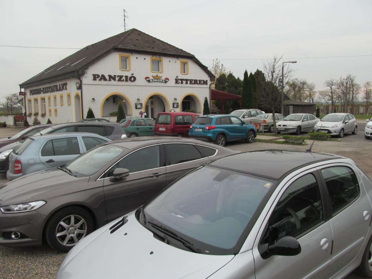 Korona Panzio Bed & Breakfast Level Luaran gambar