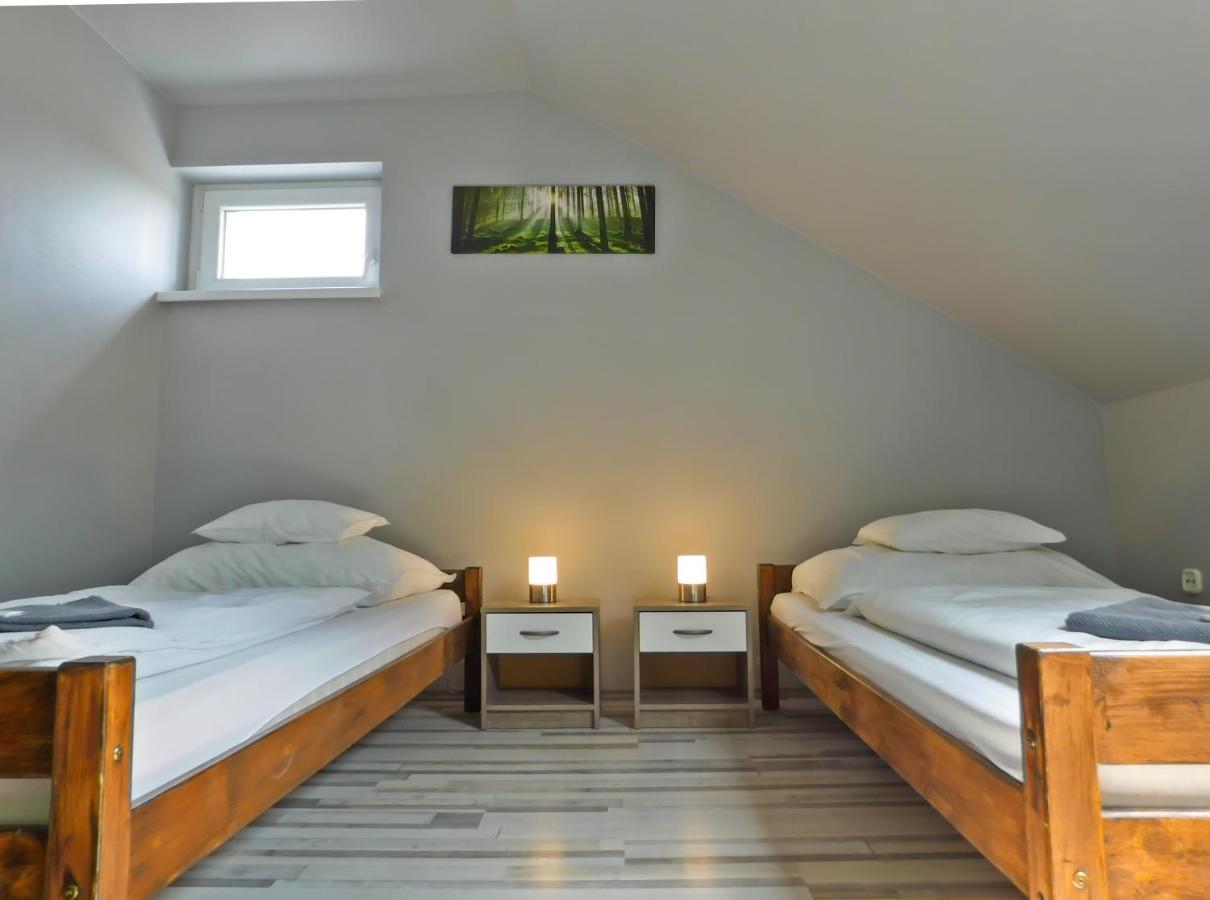 Korona Panzio Bed & Breakfast Level Luaran gambar