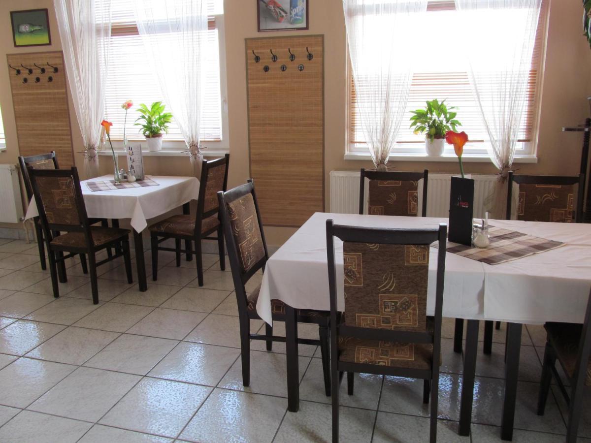 Korona Panzio Bed & Breakfast Level Luaran gambar